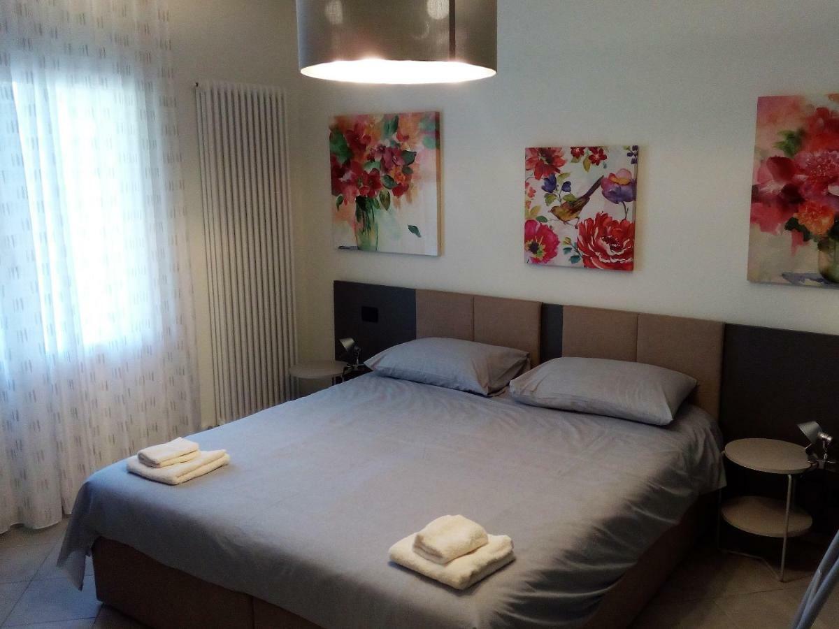 Salvia E Timo Rooms Borso del Grappa Luaran gambar